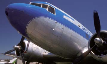 DC-3A N45366, Lodi, California Municipal Airport, June 25, 1993