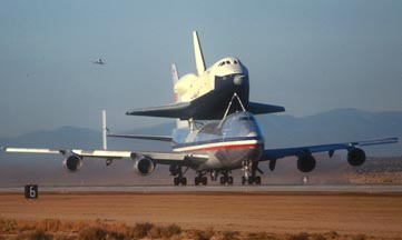 OV-101, Enterprise and 747-SCA, October 12, 1977