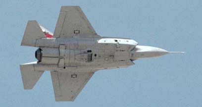 Lockheed-Martin X-35B departs Palmdale on July 3, 2001