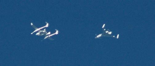 Beechcraft Starship escorts White Knight and SpaceShipOne