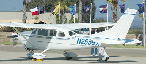Cessna P206, N2599X