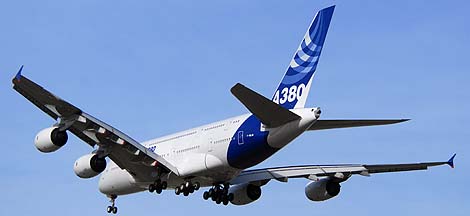 Airbus A380 at Los Angeles, November 29, 2007