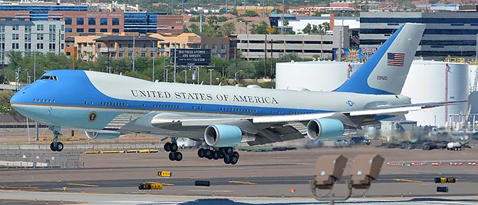Boeing VC-25A 82-8000, Phoenix Sky Harbor, August 22, 2017