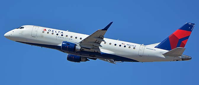 Delta Connection Embraer 170-200LR N622CZ, Phoenix Sky Harbor, September 16, 2017
