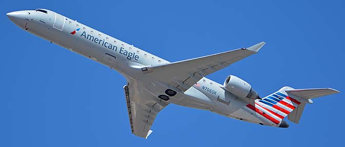 American Eagle CRJ-701ER N706CK, Phoenix Sky Harbor, September 16, 2017