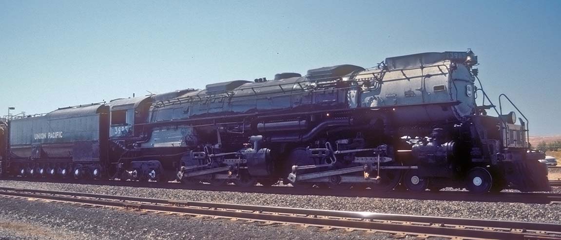 Air-and-Space.com: Union Pacific Challenger No. 3985