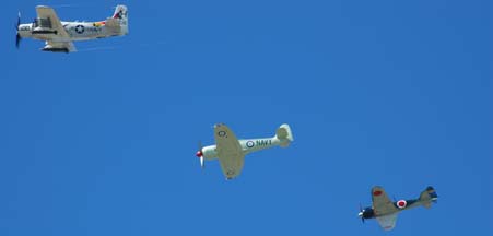 Douglas A-1H Skyraider NX39606, Mitsubishi A6M3 Model 22 