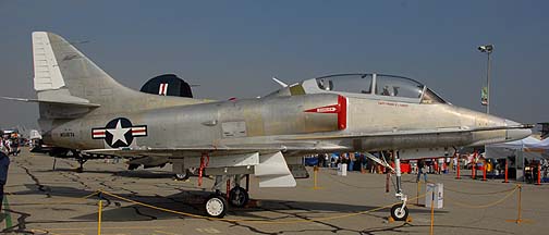 Douglas TA-4J Skyhawk N518TA